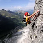 Rosenhuegel 3*