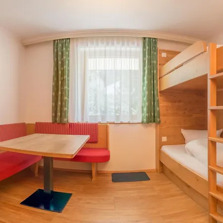 Rosenhügel Pensión 3*