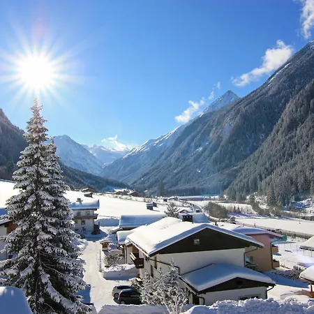 Rosenhuegel Neustift im Stubaital