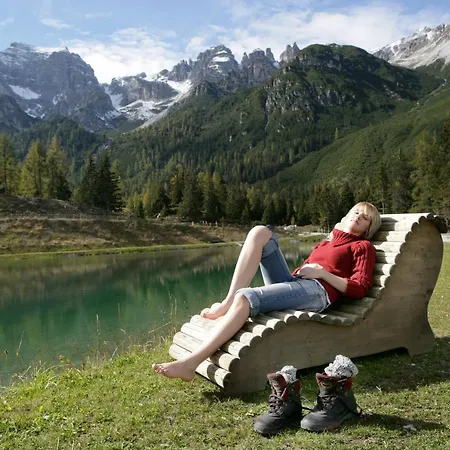 Гостьовий будинок Rosenhuegel Нойштіфт-ім-Штубайталь