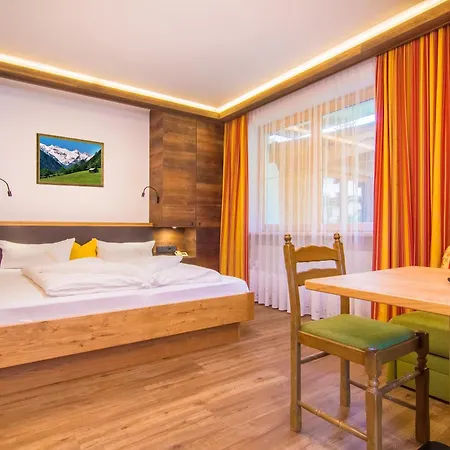 Rosenhuegel Гостьовий будинок Нойштіфт-ім-Штубайталь