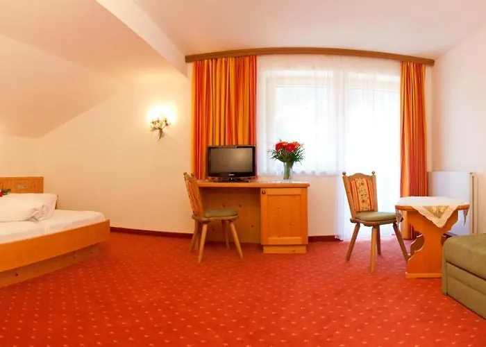 Rosenhuegel نيوستيف ام ستوبيتا