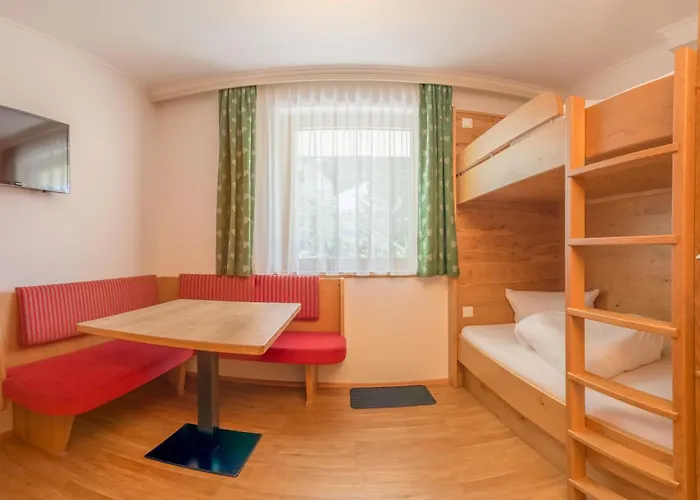 Rosenhuegel بيت ضيافة 3*